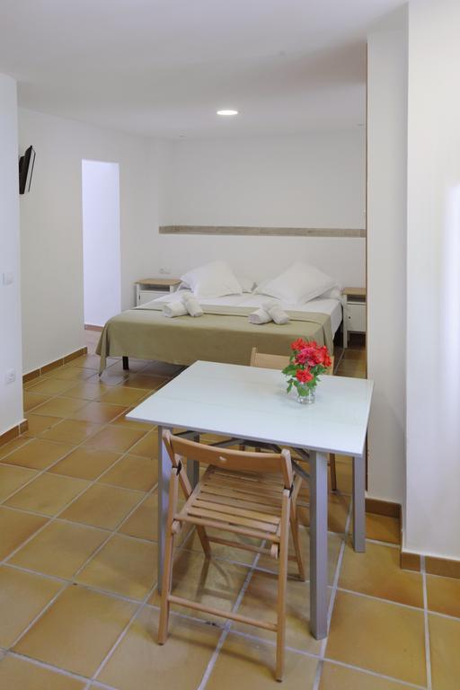 Apartamentos Gravina Тарифа Екстериор снимка