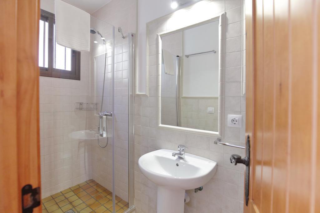 Apartamentos Gravina Тарифа Екстериор снимка